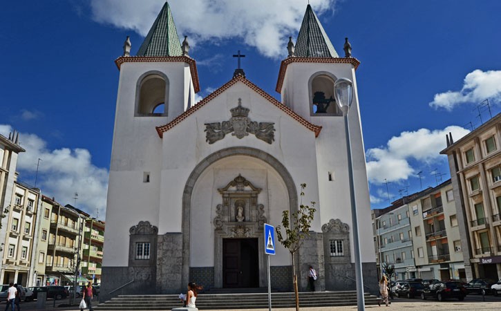 Igreja Nossa Senhora da Conceição em Caldas da Rainha, Gocaldas, o teu Guia Turístico Local