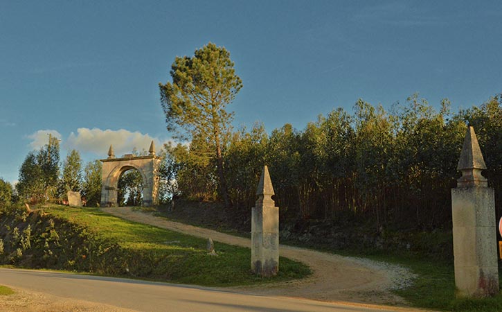 Arco da Memória nos Vidais, Caldas da Rainha, Gocaldas