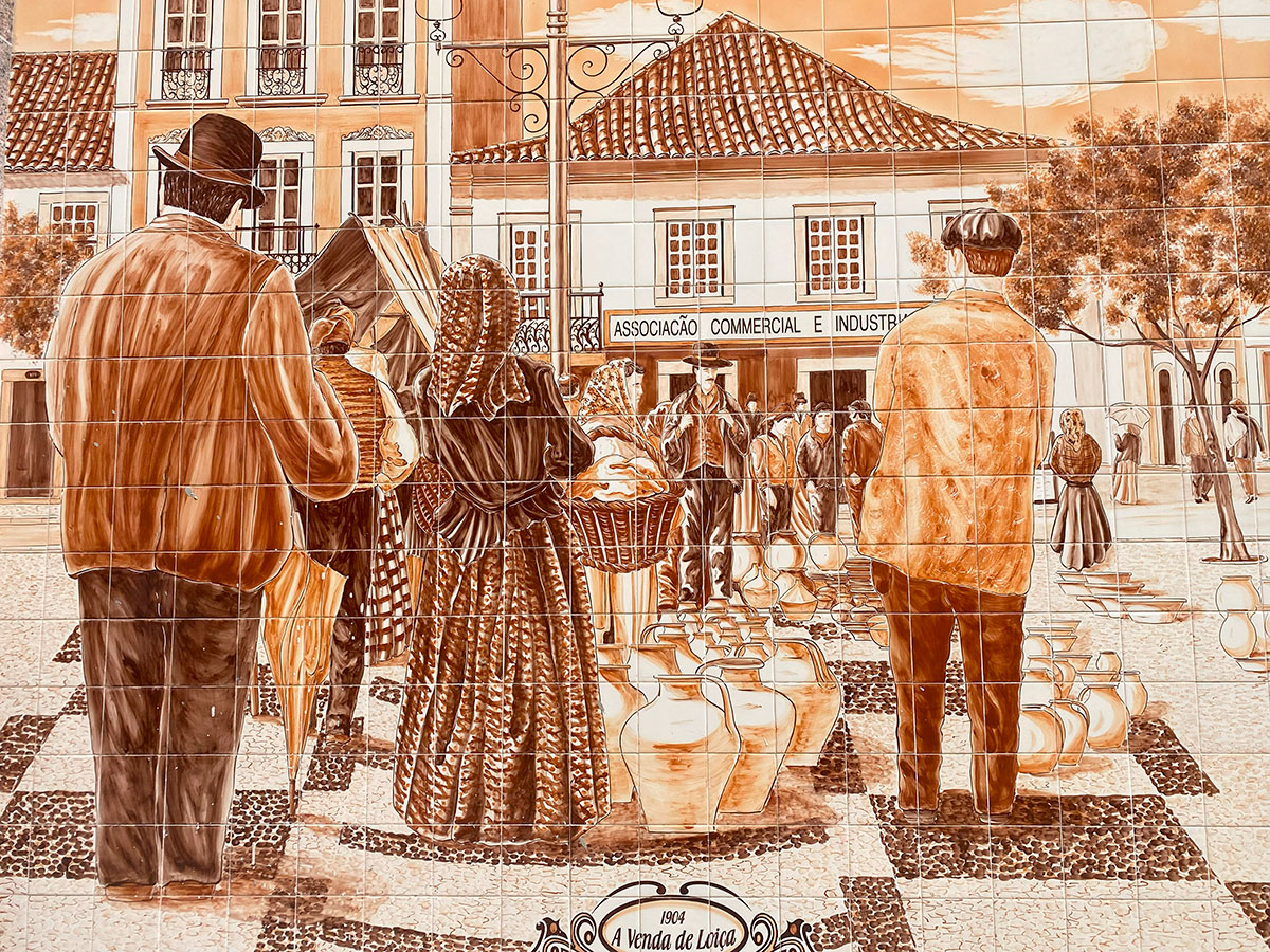 Cerâmica na Praça da Fruta, roteiro de um dia em Caldas da Rainha, Gocaldas
